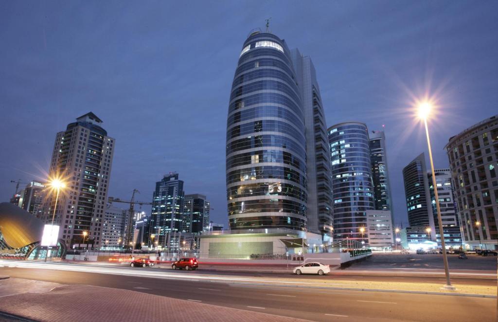 Citadines Metro Central Hotel Apartments Dubaï Extérieur photo